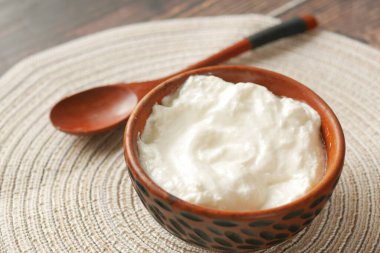 Masada taze yoğurt. .