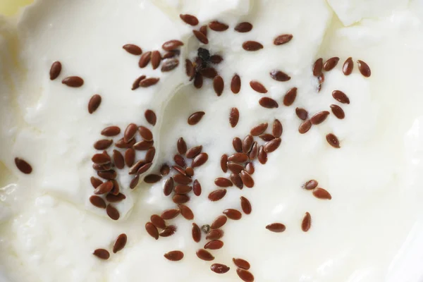 Świeży Jogurt Misce Stole — Zdjęcie stockowe