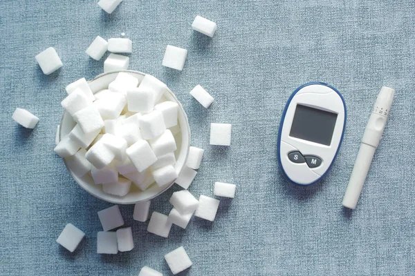 Verktyg För Mätning Diabetes Och Vitsockerkub Bordet — Stockfoto