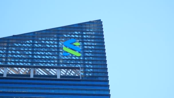 Logotipo Banco Fletado Estándar Edificios Financieros Singapur — Vídeos de Stock