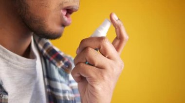 adam taze soluk püskürtülen ilaç uygulama