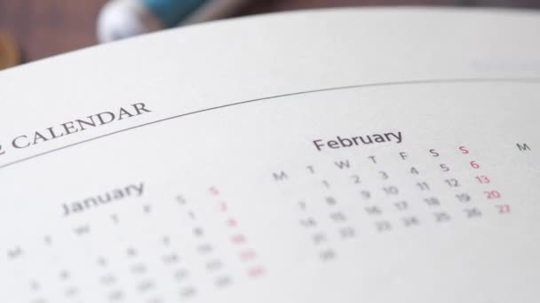 Detail Opname Van Een Kalender Tafel — Stockvideo