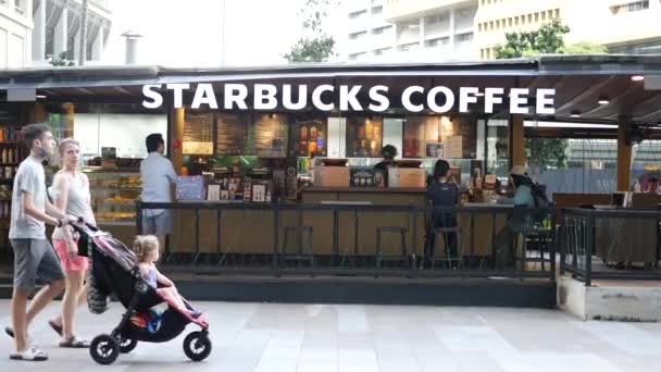 Singapur Juni 2022 Vor Der Starbucks Filiale — Stockvideo