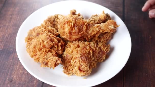 Hand Pick Fried Chicken Fillets Plate — 비디오
