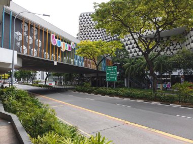 Singapur Bugis Caddesi 2 Haziran 2022, Bugis Alışveriş Merkezi manzaralı..