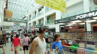 Singapur Bugis Caddesi 2 Haziran 2022, Bugis Alışveriş Merkezi manzaralı..