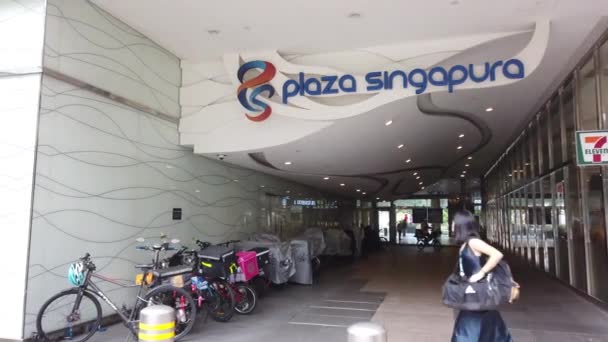 Singapore Marina Bay June 2022 Plaza Singapore Shopping Mall — Vídeo de stock