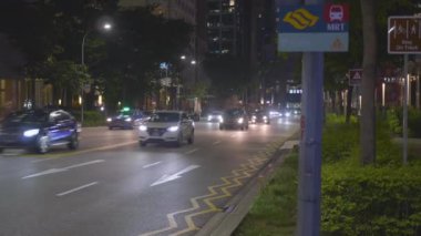  Singapur modern şehir binalarının düşük açılı görüntüsü