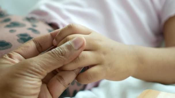Father Holding Child Hand Close — Vídeo de Stock
