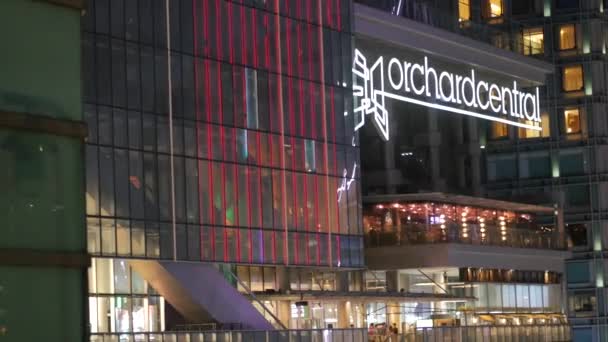 Singapore June 2022 Orchard Central Sing Shopping Mall — Stok Video