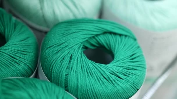 Close Shot Green Color Yarn — Vídeos de Stock