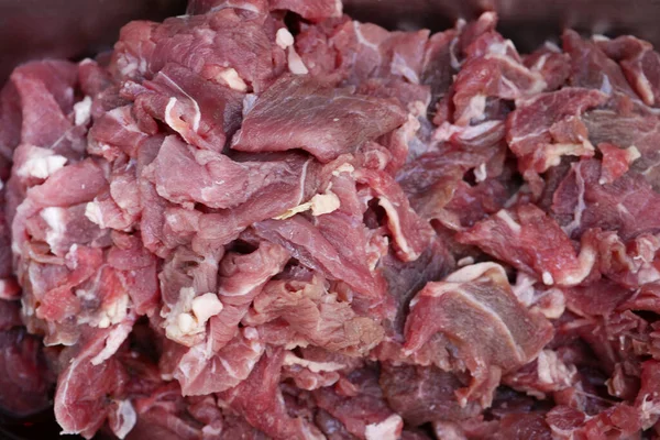 Primer Plano Carne Cruda Tabla Cortar Una Tabla Cortar —  Fotos de Stock