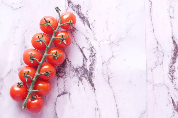 Rode Kleur Kleine Tomaat Rode Achtergrond — Stockfoto