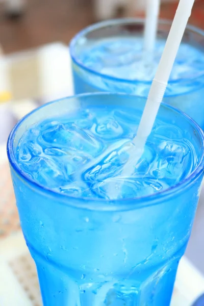 Refrescos Con Hielo Vaso Azul — Foto de Stock