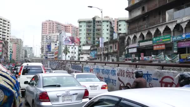 Dhaka Bangladesh Mai 2021 Menschen Und Verkehr Einer Überfüllten Stadt — Stockvideo