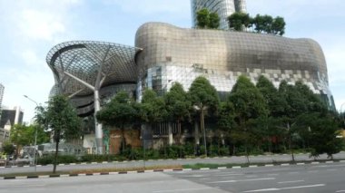 SINGAPORE 12 Haziran 2022. ION Orchard alışveriş merkezi,