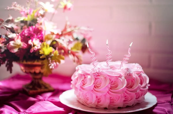 Boldog Szülinapot Rózsaszín Virág Torta — Stock Fotó