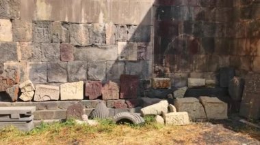 Gndevank Manastırı, Ermenistan 'daki taş eserleri. Ermenistan 'da tarihi manzaralar