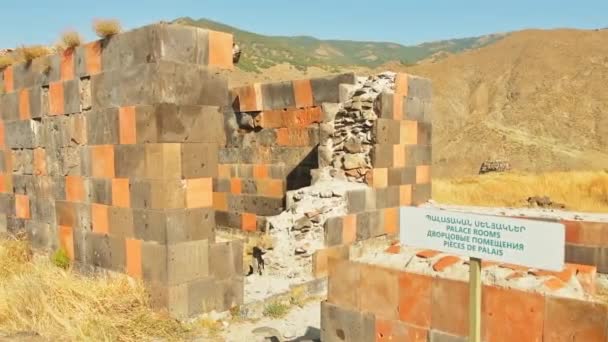 Felfedő Kilátás Bjni Erőd Palota Romjai Örményországban Városnézés Kaukázusi Koncepcióban — Stock videók