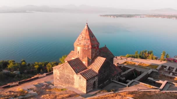 Widok Lotu Ptaka Ormiański Kompleks Klasztorny Sevanavank Mieście Sevan Panoramą — Wideo stockowe