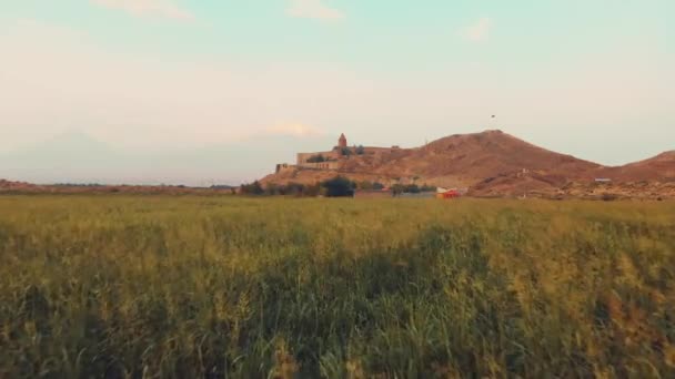 Gerakan Cepat Udara Zoom Dalam Melihat Landmark Sejarah Armenia Biara — Stok Video