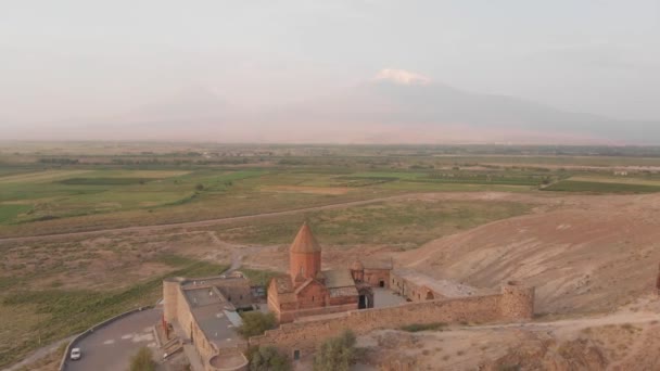 Воздушный Кружок Замедленного Движения Вокруг Исторической Достопримечательности Армении Монастыря Хор — стоковое видео