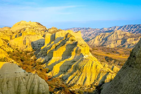 Vashlovani自然保护区五彩缤纷的悬崖景观 — 图库照片