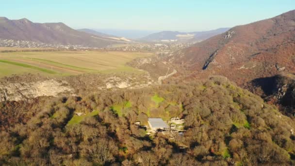 Повітряний Вид Будівлю Музейного Заповідника Дманісі Панорамою Долини Грузії Відомі — стокове відео