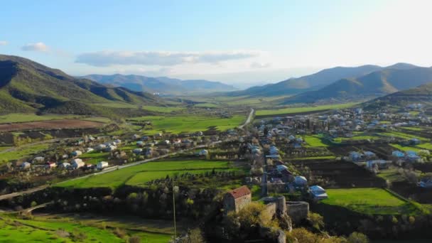 Aerial Tilt View Kveshi Fortress Pathway Cross Top Historical Cultural — Vídeos de Stock