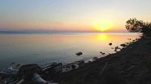 Malownicze Zachody Słońca Nad Horyzontem Jeziora Panorama Time Lapse Świeżym — Wideo stockowe