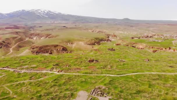 Γραφικό Εναέριο Πανόραμα Του Αρχαιολογικού Χώρου Στο Καρς Της Τουρκίας — Αρχείο Βίντεο