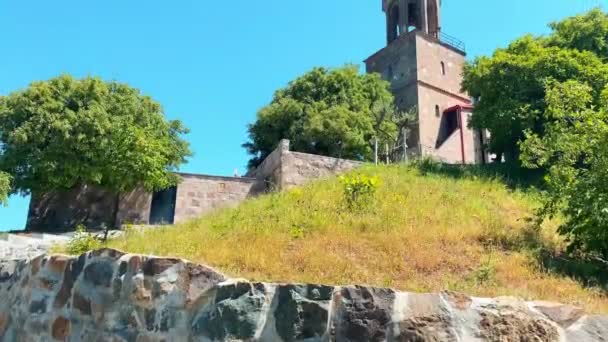 Панорамний Нахил Будівлі Монастиря Шабнабада Влітку — стокове відео