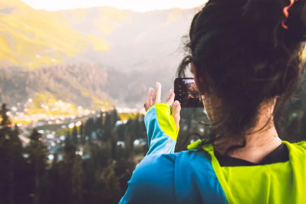 Female Persons Hands Hold Smartphone Take Photo Sunset Smartphone Photography — Fotografia de Stock