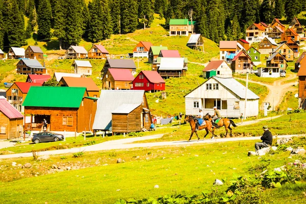 Panorama Old Beautiful Colorful Wooden Houses Traditional Mountains Bakhmaro Village — Foto de Stock