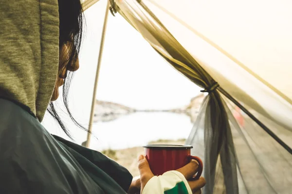 Thoughtful Woman Hold Camping Mug Drink Green Tent Outdoors Nature — стоковое фото