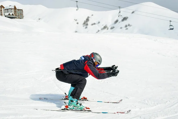 Gudauri Georgië Januari 2022 Kaukasische Mannelijke Skileraar Die Aan Beginner — Stockfoto