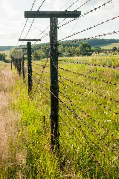 The Iron Curtain at Czech - Austrian borders, south Moravia. The Iron Curtain Trail. The EuroVelo 13 — Stock Photo, Image