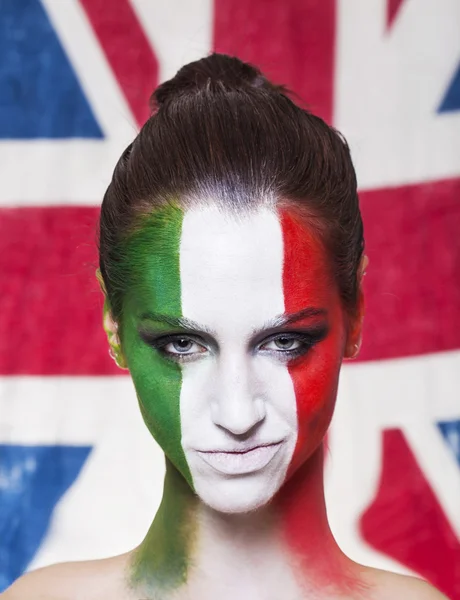 Spokojeni italských fanoušků pro fifa 2014 během Itálie vs englan — Stock fotografie