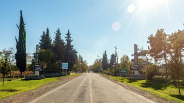 Ivanovka köyüne giden yol. Azerbaycan