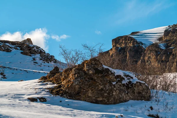 Picos Montaña Cubiertos Nieve — Foto de Stock