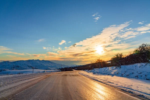 Icy Slippery Asphalt Road Highlands — Stock Photo, Image