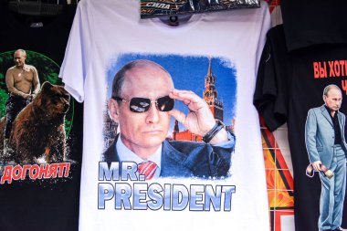 Putin 'in portresi olan tişört.