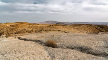 Dağlık bölgede vadiler