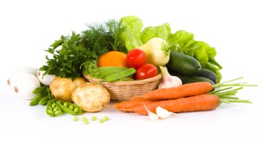 Bahçe sebze üzerinde beyaz izole