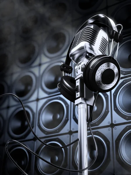 Microphone and headphones — Stock Photo, Image