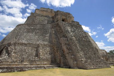 Uxmal Maya harabelerini