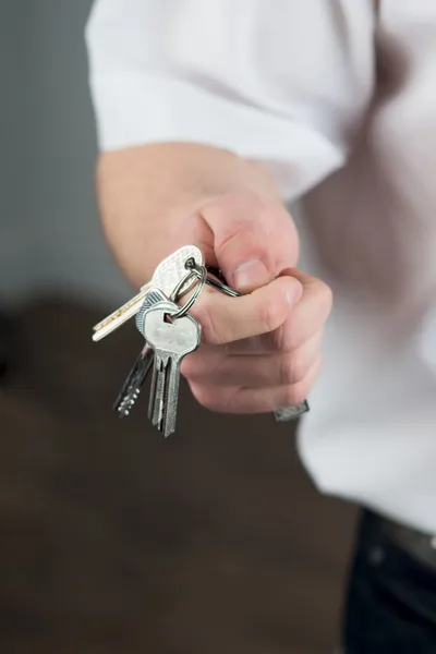 Man with keys — Stock Photo, Image