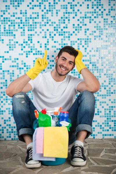 Conserje privándote de la suciedad — Foto de Stock