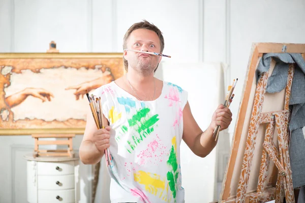 Pintor e sua arte — Fotografia de Stock