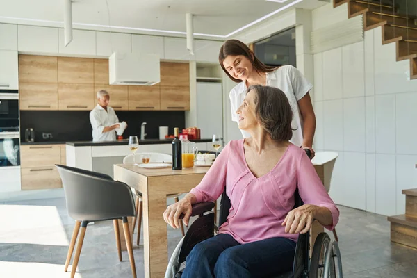 Family spending time together and talking at home — Stock Photo, Image